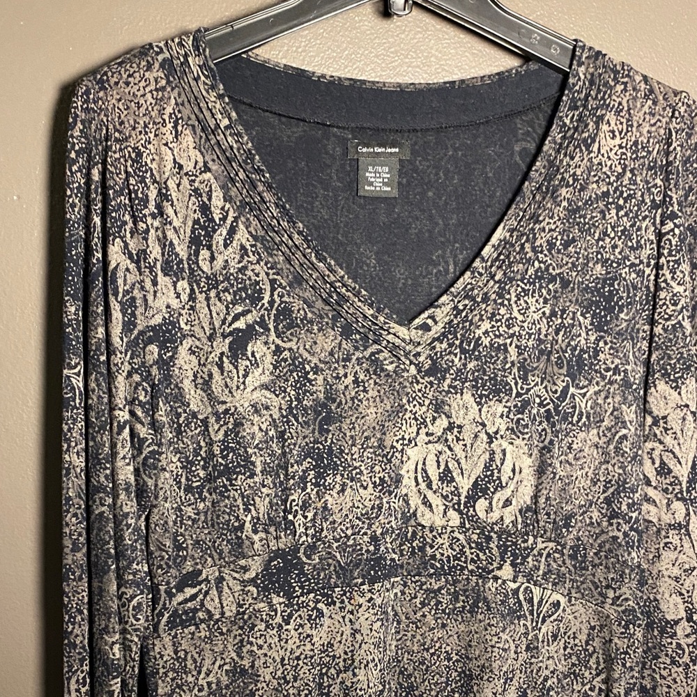 Calvin Klein Black and Tan Layer Trim V-Neck Blouse